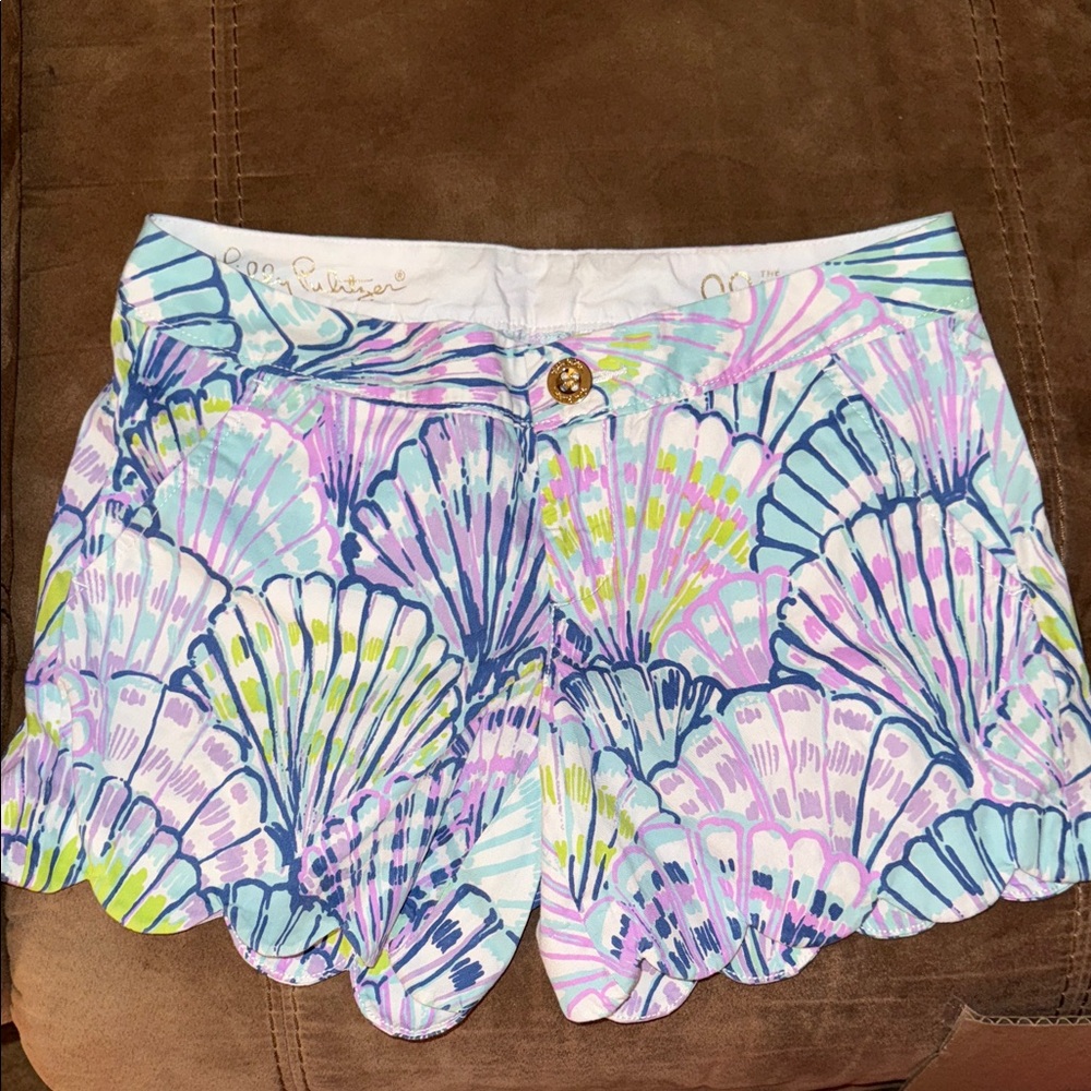 Lilly Pulitzer Pastel Scalloped Hem Size 00 - The Buttercup Short Oh Shello